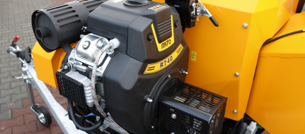 Výkonný štěpkovač na benzín a s brzděným podvozkem (25 HP) LS 160 PB2 Economy (RATO)
